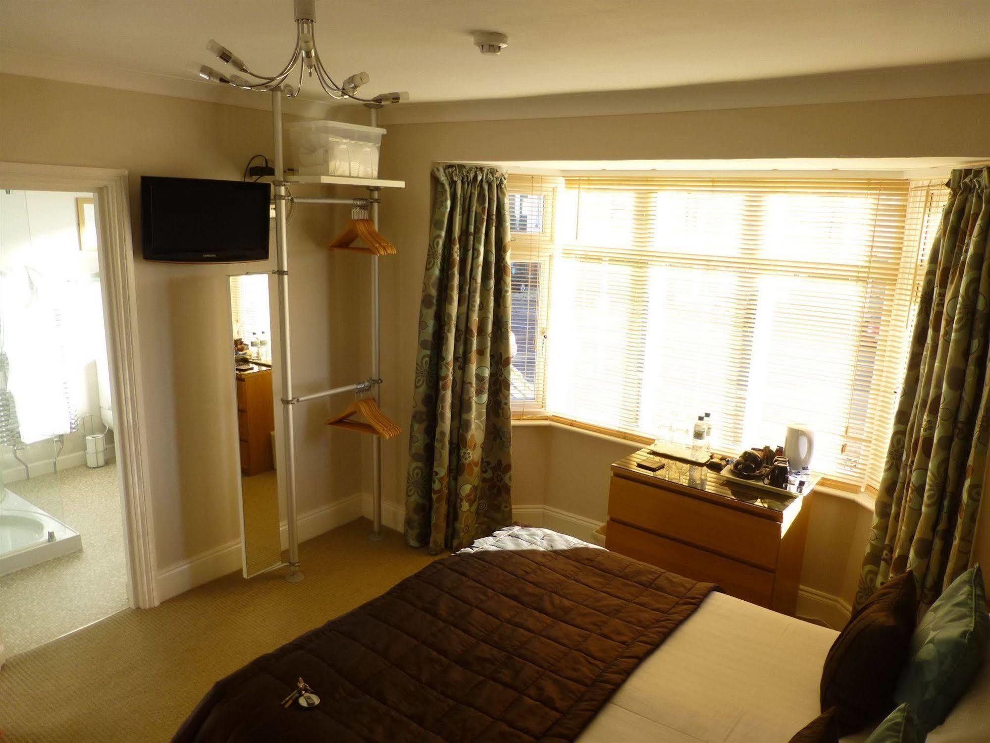 Waters Reach Guest House 基督城 外观 照片